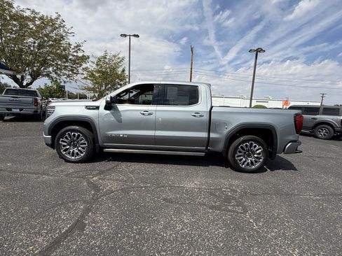 Used 2025 GMC Sierra 1500 Denali Ultimate image 8