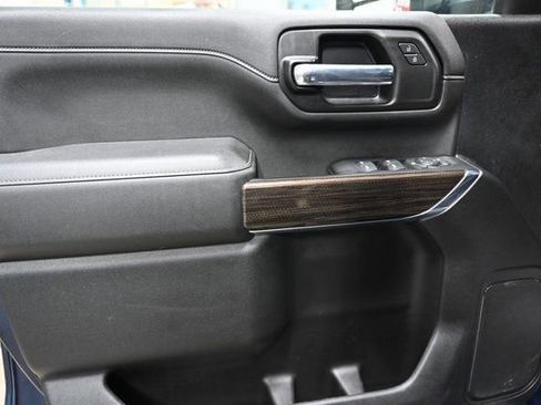 Used 2022 Chevrolet Silverado 2500 LT w/ Convenience Package image 26