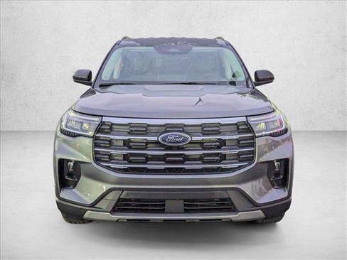 New 2026 Ford Explorer Active w/ Active Comfort Package image 5