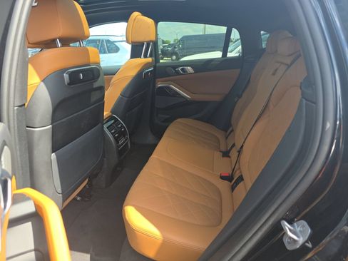 Used 2025 BMW X6 xDrive40i AWD/4WD image 7