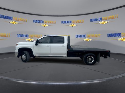 Used 2024 Chevrolet Silverado 3500 LT AWD/4WD image 4