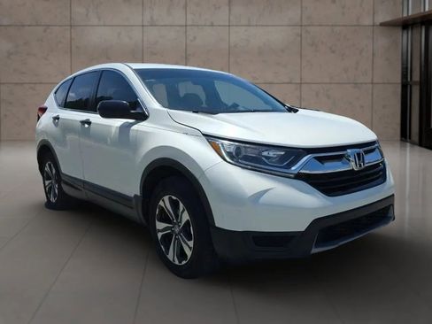 Used 2018 Honda CR-V LX image 3