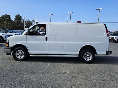 Used 2023 GMC Savana 2500 w/ Driver Convenience Package image 2