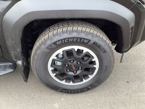 New 2025 Toyota 4Runner TRD Off-Road image 15