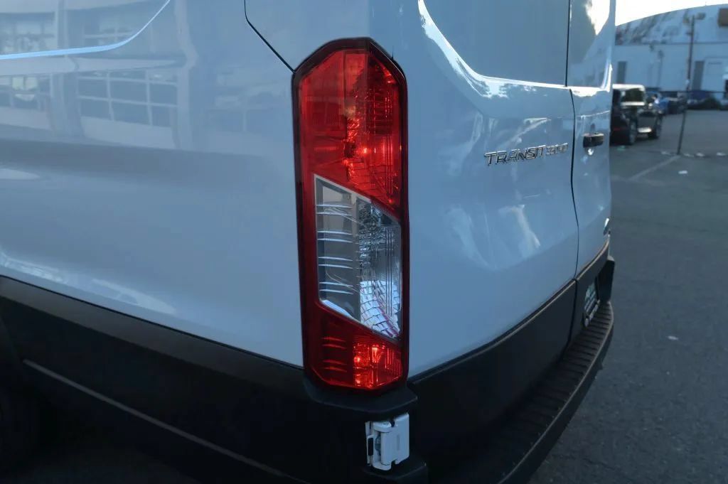 Used 2023 Ford Transit 350 148 High Roof Extended DRW RWD image 15