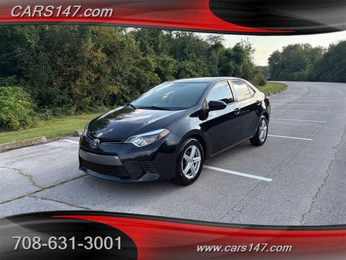 Used 2016 Toyota Corolla LE FWD image 1