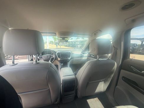 Used 2019 GMC Acadia SLT w/ LPO, Cargo Package AWD/4WD image 16