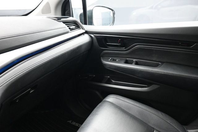 Used 2023 Honda Odyssey Touring image 9