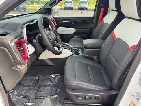 Used 2026 GMC Canyon AT4X AWD/4WD image 6
