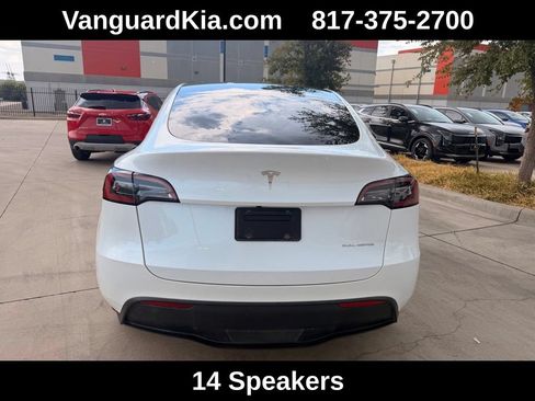 Used 2023 Tesla Model Y Long Range AWD/4WD image 3