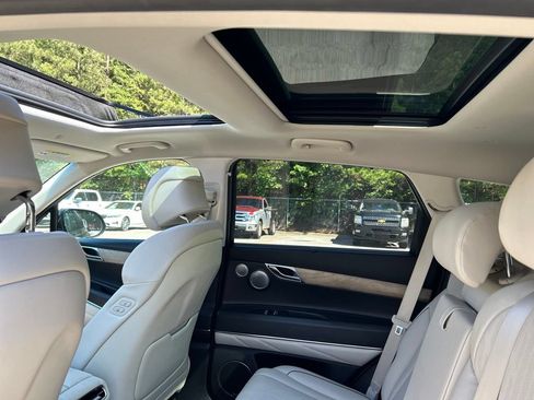Used 2022 Genesis GV80 2.5T AWD/4WD image 11