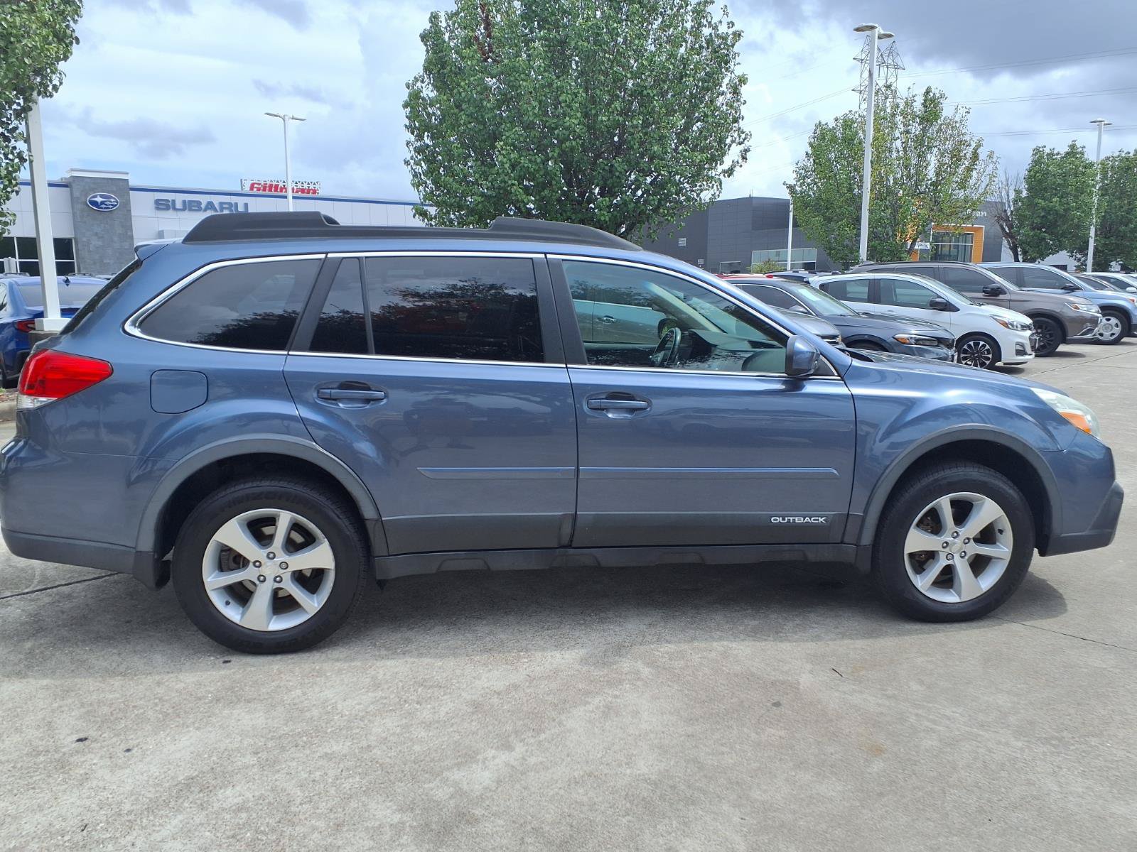 Used 2014 Subaru Outback 2.5i Limited AWD/4WD image 26
