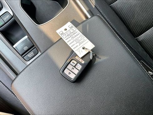 Used 2020 Honda Accord Sport image 31