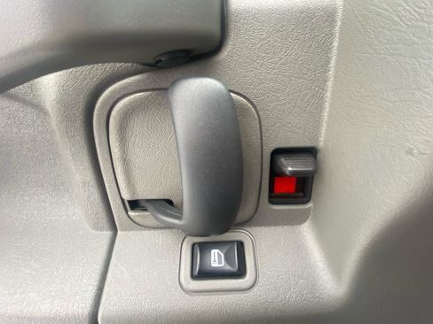 Used 2021 Chevrolet Express 3500 w/ Power Convenience Package image 27