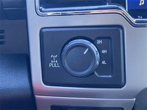 Used 2022 Ford F250 Lariat w/ Black Appearance Package image 68