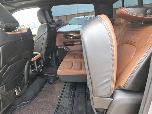 Used 2019 RAM 1500 Limited image 10