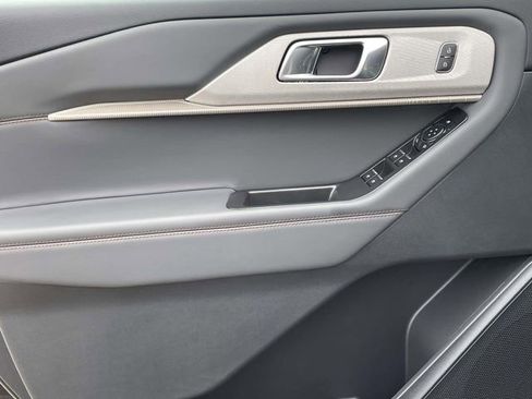 New 2026 Ford Explorer Active w/ Active Comfort Package image 16