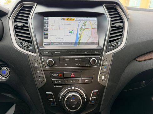 Used 2019 Hyundai Santa Fe XL image 28