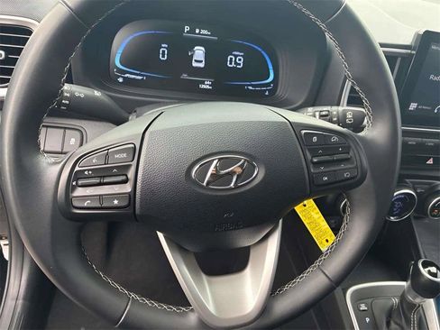 Certified 2023 Hyundai Venue SEL image 17