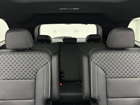 New 2026 GMC Acadia Denali w/ Super Cruise Package FWD image 43