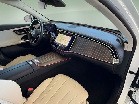 Used 2025 Mercedes-Benz E 350 Sedan image 35