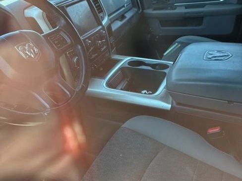 Used 2019 RAM 1500 Big Horn AWD/4WD image 4