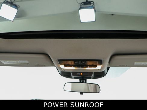 Used 2023 Nissan Rogue SV w/ SV Premium B Package FWD image 21