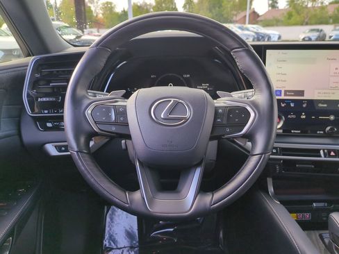 Certified 2025 Lexus RX 450h AWD w/ Luxury Package image 18