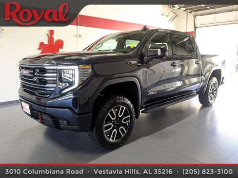 Used 2022 GMC Sierra 1500 AT4 w/ AT4 Preferred Package image 1