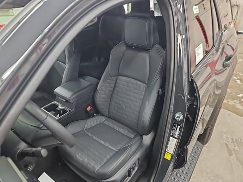 New 2025 Toyota 4Runner TRD Off-Road Premium image 11