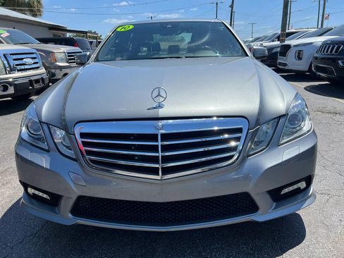 Used 2010 Mercedes-Benz E 350 Sedan image 3