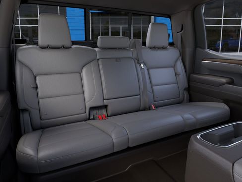 New 2026 GMC Sierra 1500 SLT image 18