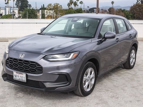 Used 2023 Honda HR-V LX image 3