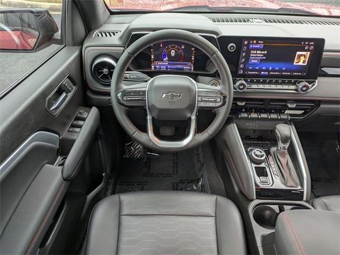 Used 2023 Chevrolet Colorado Z71 w/ Z71 Convenience Package 2 image 16