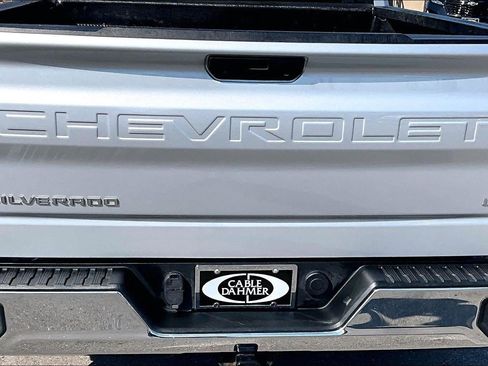 Used 2021 Chevrolet Silverado 1500 LT AWD/4WD image 29