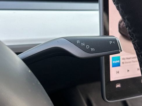 Used 2023 Tesla Model Y Long Range image 22