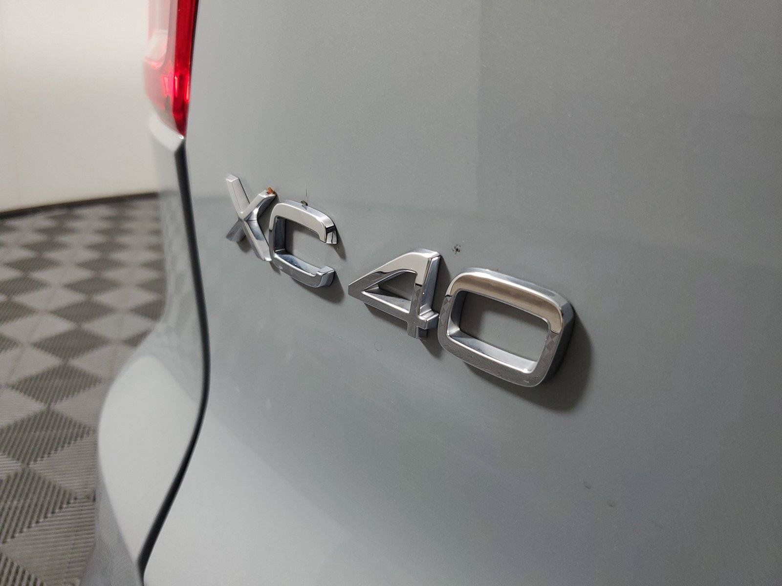 Certified 2024 Volvo XC40 B5 Plus w/ Climate Package AWD/4WD image 8