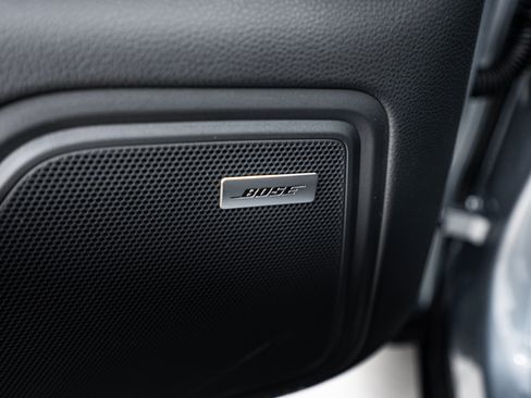 Certified 2026 Porsche Macan image 19