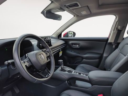 Used 2024 Honda HR-V EX-L image 9