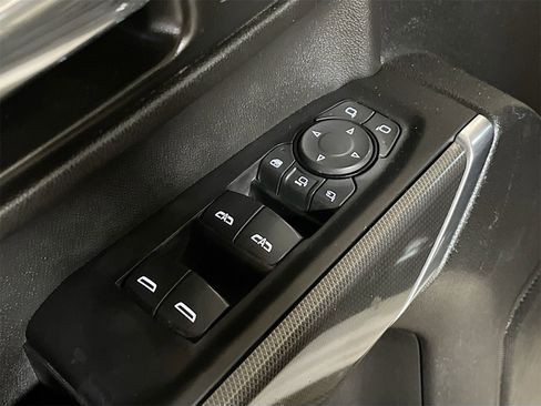 Used 2023 GMC Sierra 2500 AT4 image 17