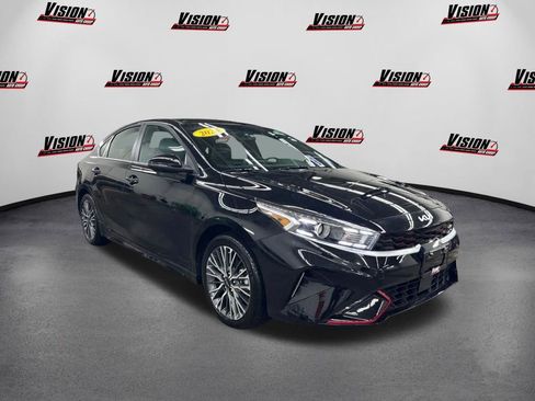 Used 2024 Kia Forte GT-Line w/ GT-Line Premium Package image 3