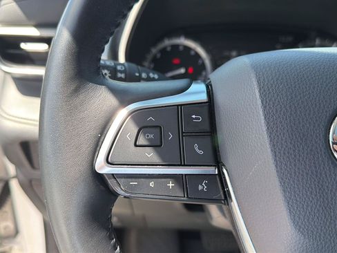 Used 2020 Toyota Highlander Platinum AWD/4WD image 22