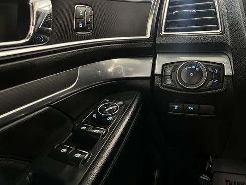 Used 2019 Ford Explorer Sport w/ Equipment Group 401A AWD/4WD image 46