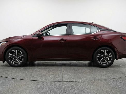 Used 2025 Nissan Sentra SV FWD image 5