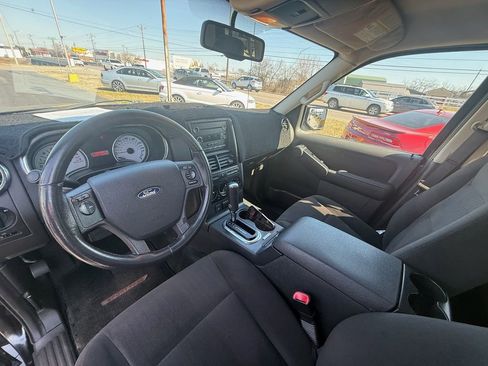 Used 2010 Ford Explorer Sport Trac XLT image 14