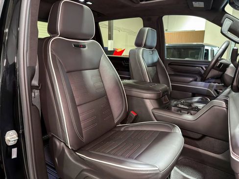 Used 2025 GMC Sierra 2500 AT4X AWD/4WD image 20
