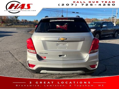 Used 2022 Chevrolet Trax LT w/ Driver Confidence Package image 5