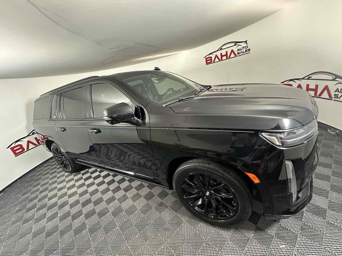 Used 2021 Cadillac Escalade ESV Sport Platinum w/ LPO, ONYX Package AWD/4WD image 12