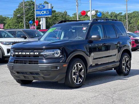Certified 2023 Ford Bronco Sport Outer Banks AWD/4WD image 3