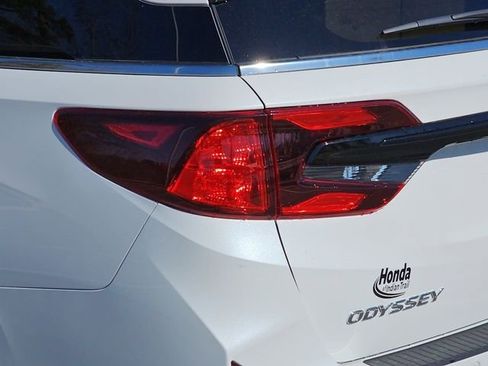New 2026 Honda Odyssey Touring image 27
